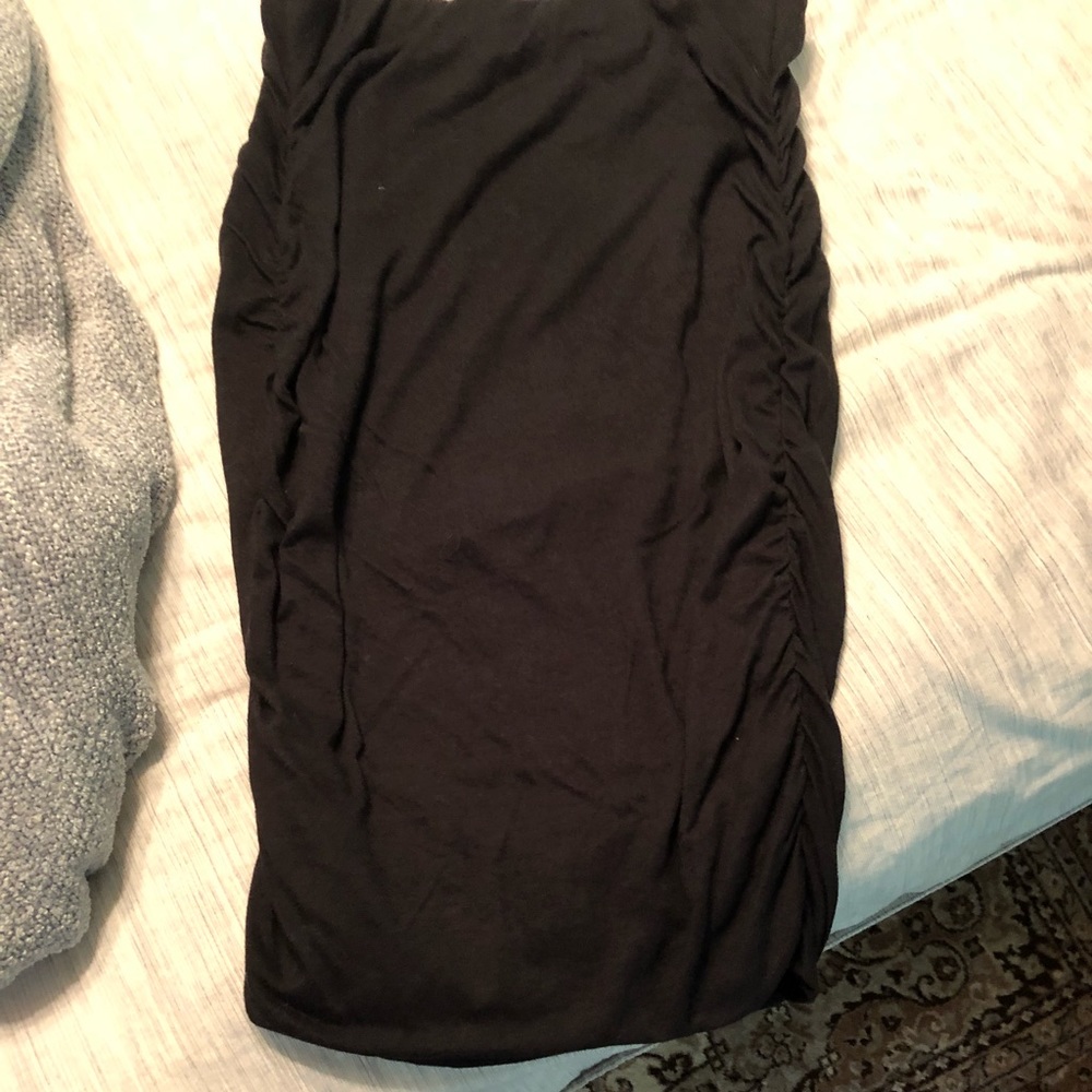 Mid length skirt